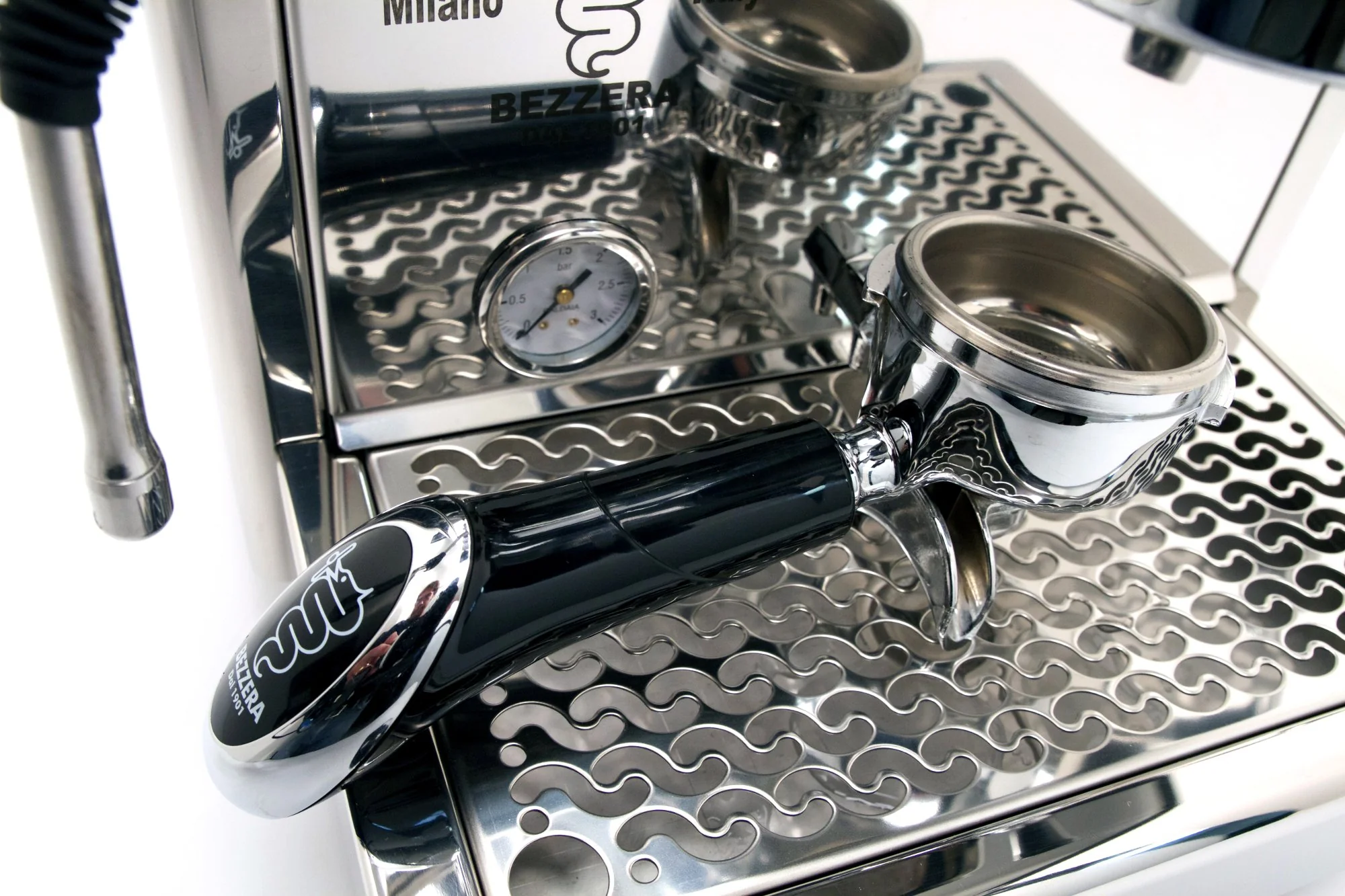 Bezzera Strega Lever Espresso Machine - Image 5