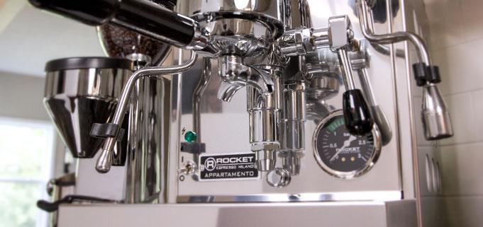 Rocket Espresso Appartamento - Iridescent Panels - Image 13