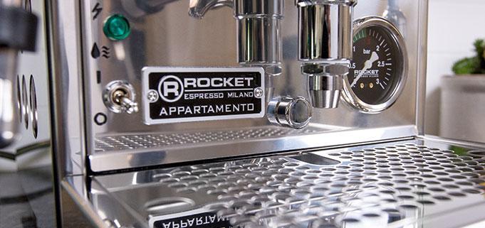 Rocket Espresso Appartamento - Iridescent Panels - Image 14